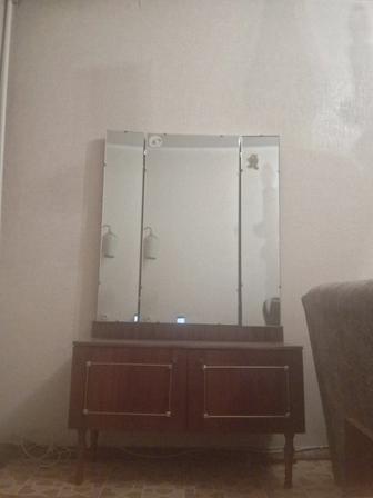 Продам трюмо (трельяж), б/у