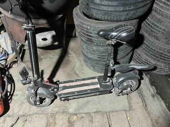 спорт электросамокат боксерская перчатка