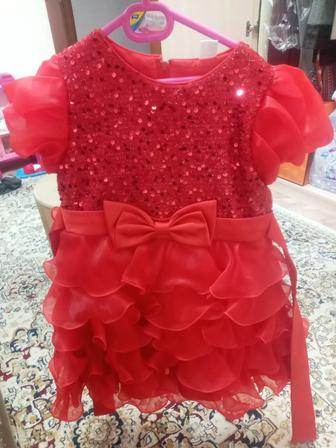 Продам детское платье состояние отличное