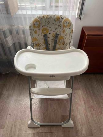 Детский стульчик для кормления