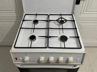 Продам газовую плиту