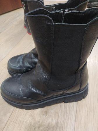 Продаю сапоги подростковые зимние