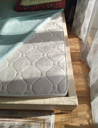 Двуспальная кровать