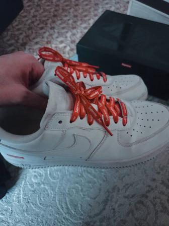 Продам обувь Nike Supreme