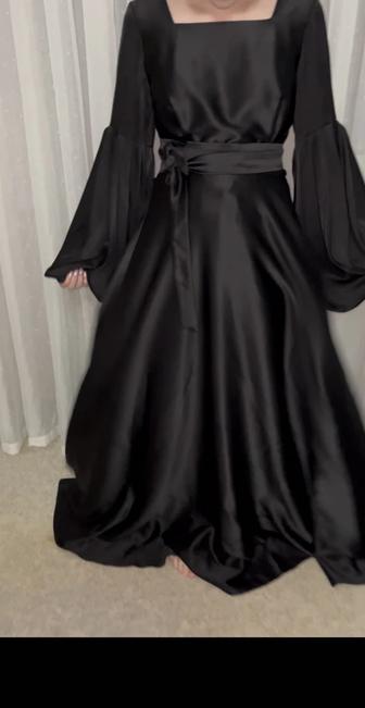 ПРОДАМ платье черное длинное