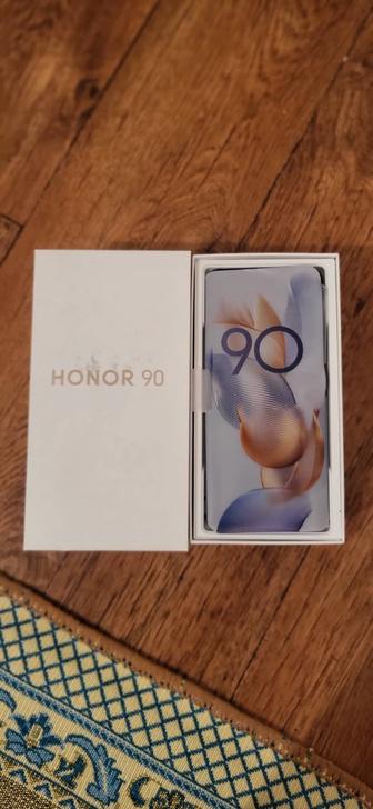 Honor 90