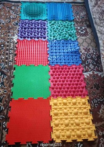 Продам детский ортопедический коврик-пазл