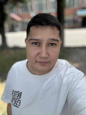 Официант / официантка