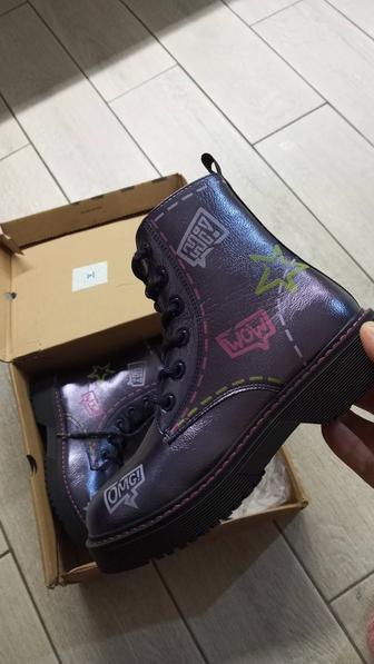 Новые демисезонные сапоги для девочек