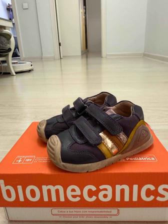 детские кроссовки biomechanics