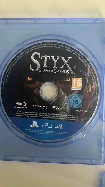 Два диска PS4