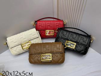 Сумочка FENDI мини в фирменной коробке