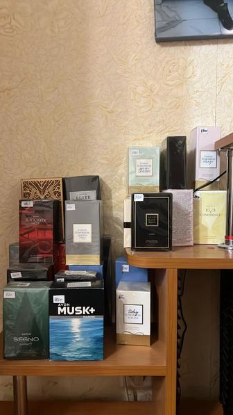 Продам Avon духи