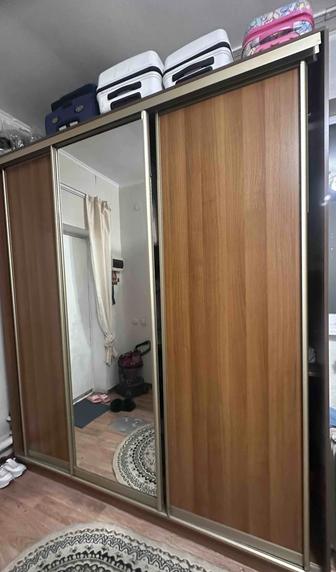 продам большой шкаф купе
