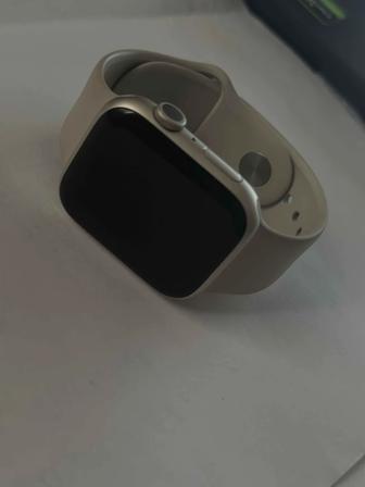 Смарт-часы Apple Watch Series 9
GPS M/L 45мм starlight-бежевый