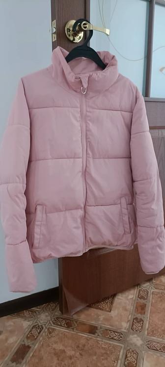 Продам женские куртки [разные]