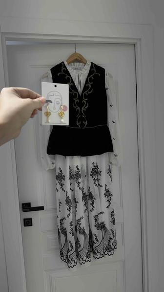 Кажекей и платье