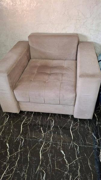 Продам кресло бу
