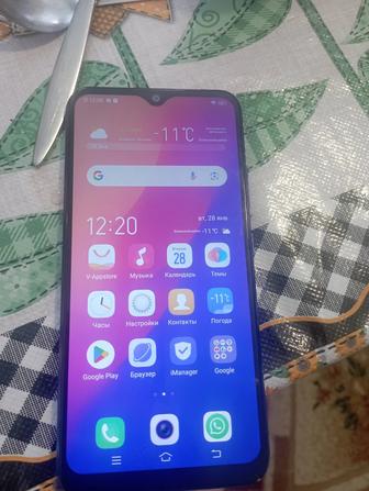 Продам телефон Vivo Y15s