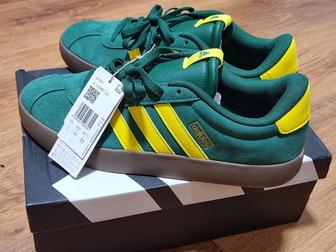 Продам кроссовки Adidas