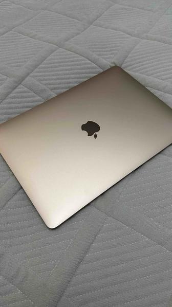 MacBook Air 2020