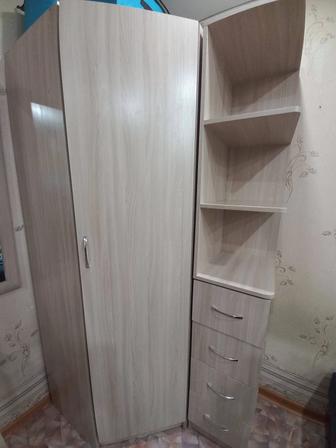 Продам гарнитур