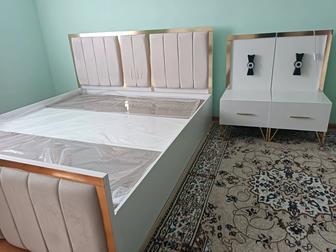 Продам спальный гарнитур Б/у