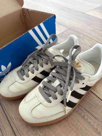 Продам ADIDAS SAMBA оригинал
