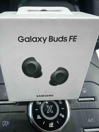 Продам наушники новые