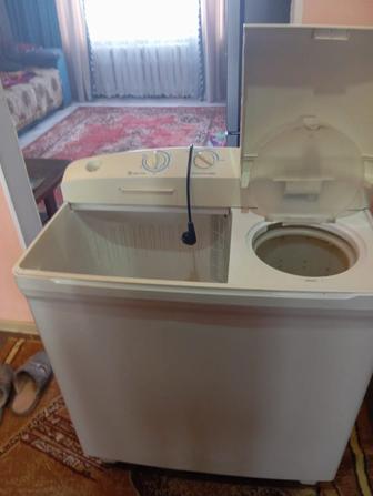 Продам стиральную машину