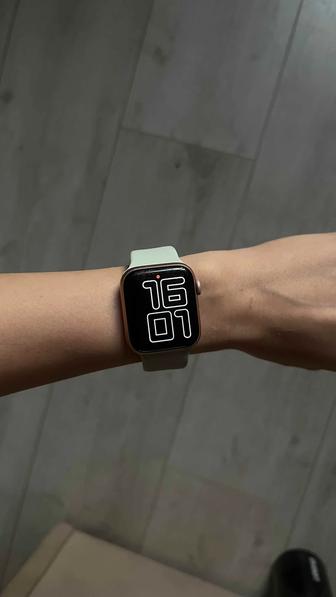 Продаю Apple Watch