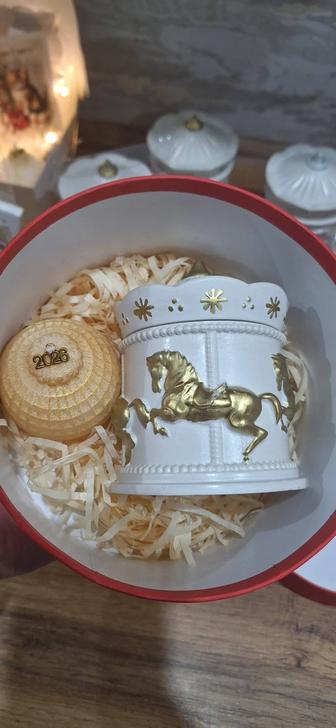 Свечи ручной работы из натурального воска