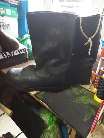 Продам новые кирзовые сапоги