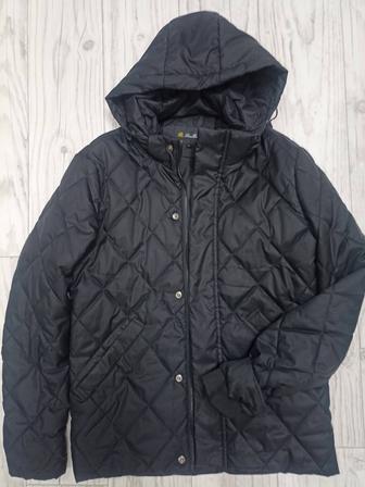 Продам осенне-весеннюю куртку на подростка 13-14 лет