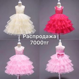 Продам детские платья