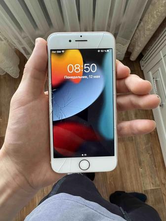 iPhone 8 золотом цвете 128 гб
