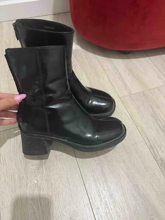 Обувь ботинки