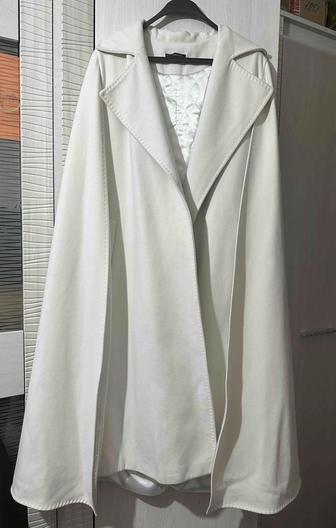 Шикарное модное пальто кейп