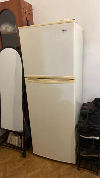 Холодильник на запчасти