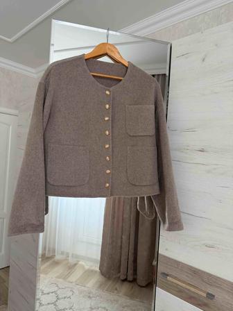 Жакет укороченный из шерсти