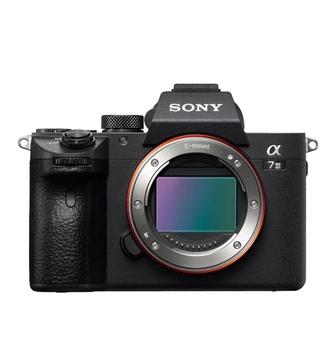 Продам камеру Sony Alpha ILCE 7M3 Body черный и зум объектив Sony FE 24-1