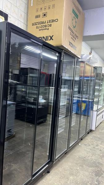 Холодильные витрины под напитки , молочную продукцию , колбасные изделия