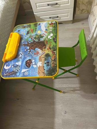 Стол детский