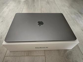 Продам Macbook Air 13 M1