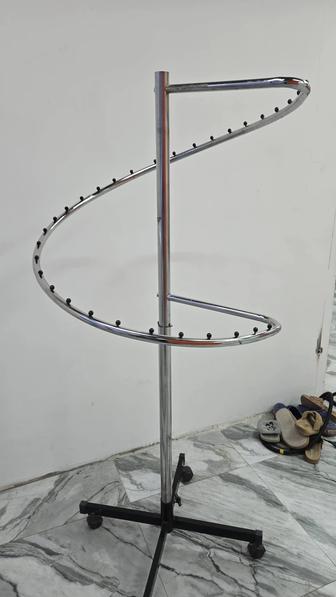 Торговая стойка спираль