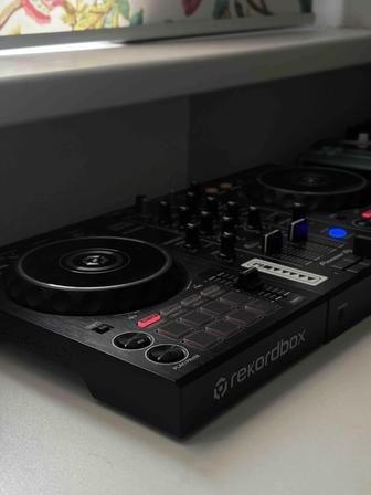 Диджей пульт pioneer DDJ-400, в отличном состоянии с коробкой