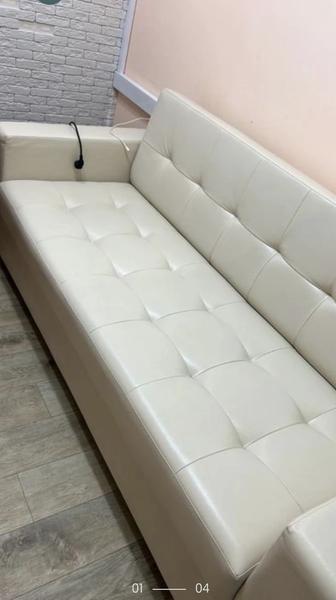 Продаются кожаный диван