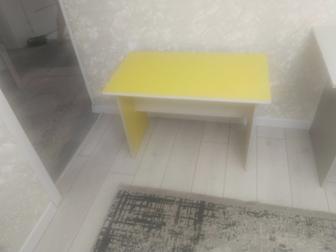 Продам детский стол