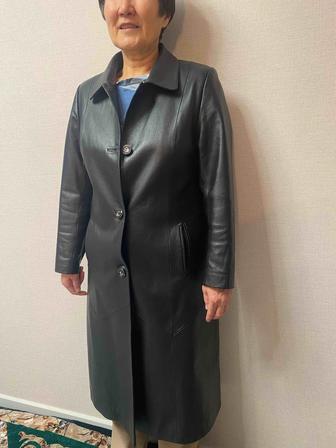 Кожаный плащ. Качество хорошее