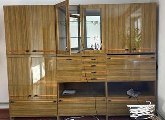 Отдам шкаф-стенку бесплатно